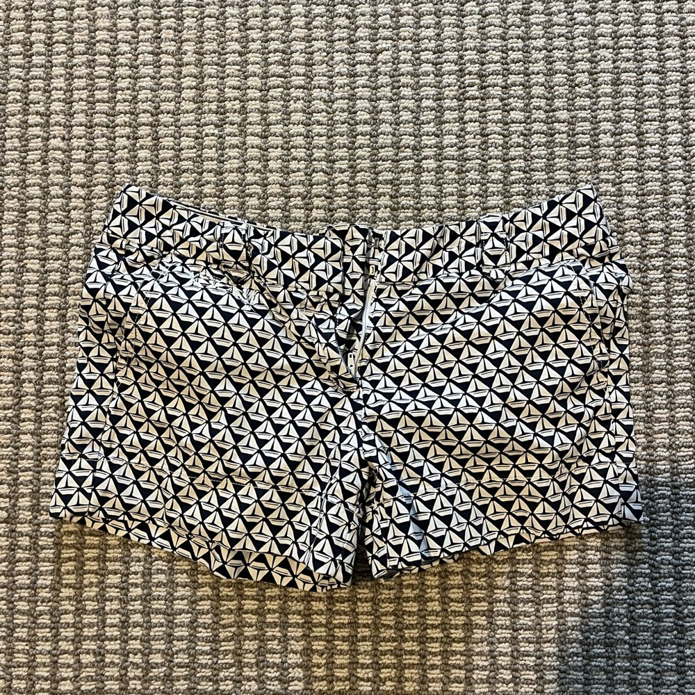 Lands' End Black and White Bermuda Shorts Classic Dotted Design